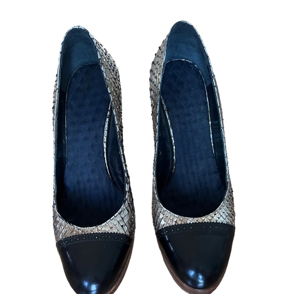 Golden Goose cap toe platform heels - Picture 2 of 4